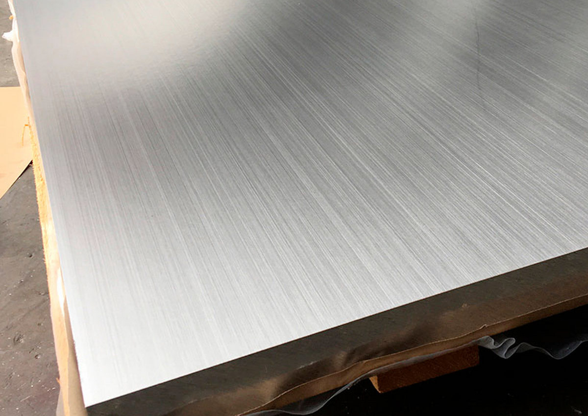 Алюминиевый лист 5.5х1500х6000 А7